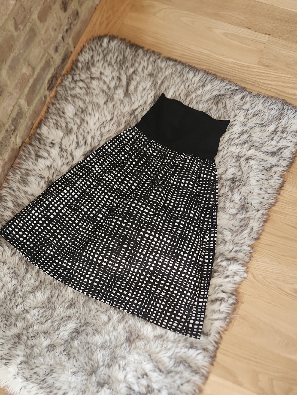 Theory Square Pattern High Waisted Midi Skirt - Picture 3 of 4